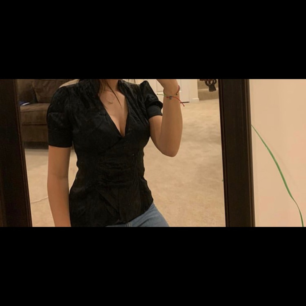 Silk black low cut top!